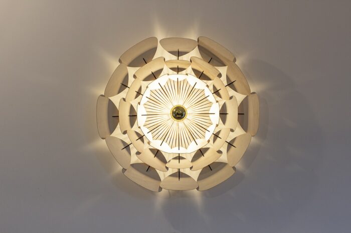 Applique murale Aziz allumée